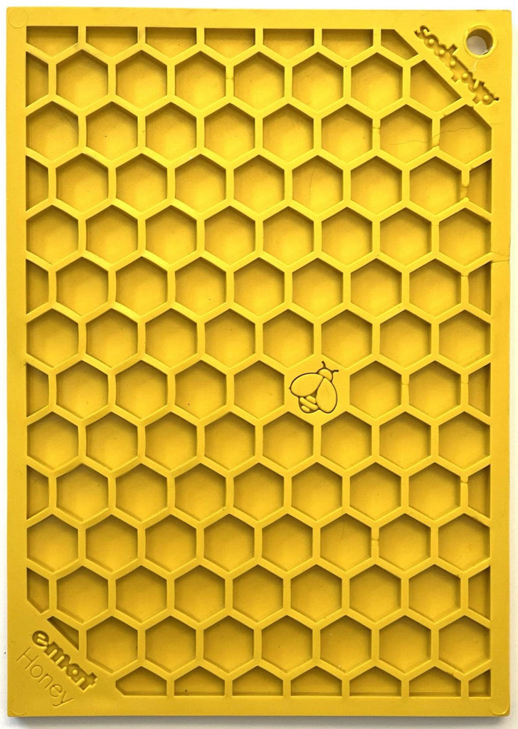 Honeycomb Lick Mat - Enrichment Dog Toy by Soda Pup